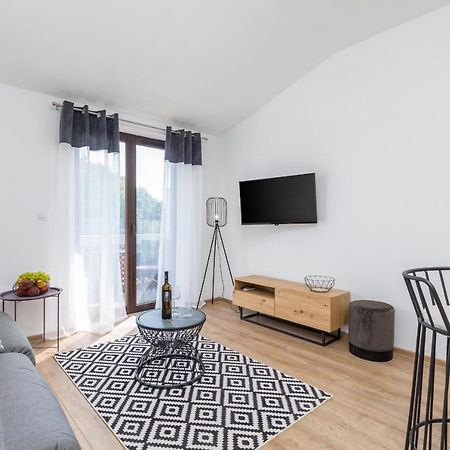 Wine House Apartments & Rooms Marceta Fažana エクステリア 写真