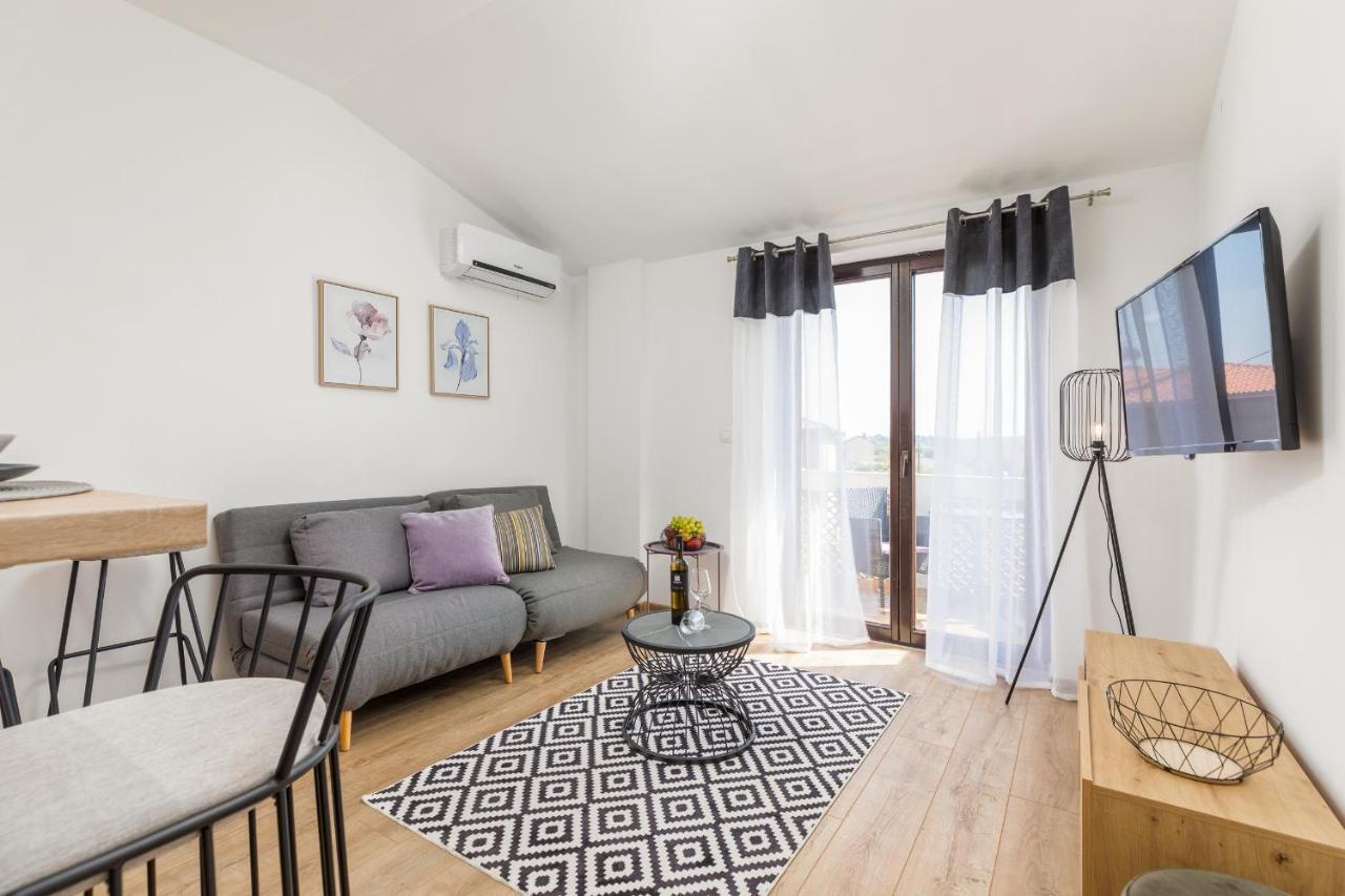 Wine House Apartments & Rooms Marceta Fažana エクステリア 写真