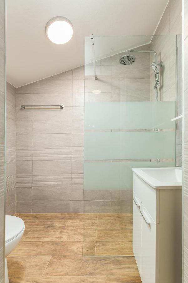 Wine House Apartments & Rooms Marceta Fažana エクステリア 写真