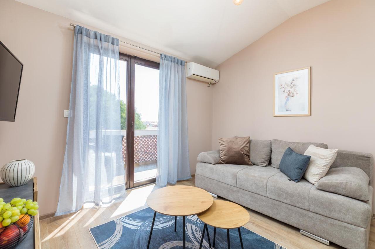 Wine House Apartments & Rooms Marceta Fažana エクステリア 写真