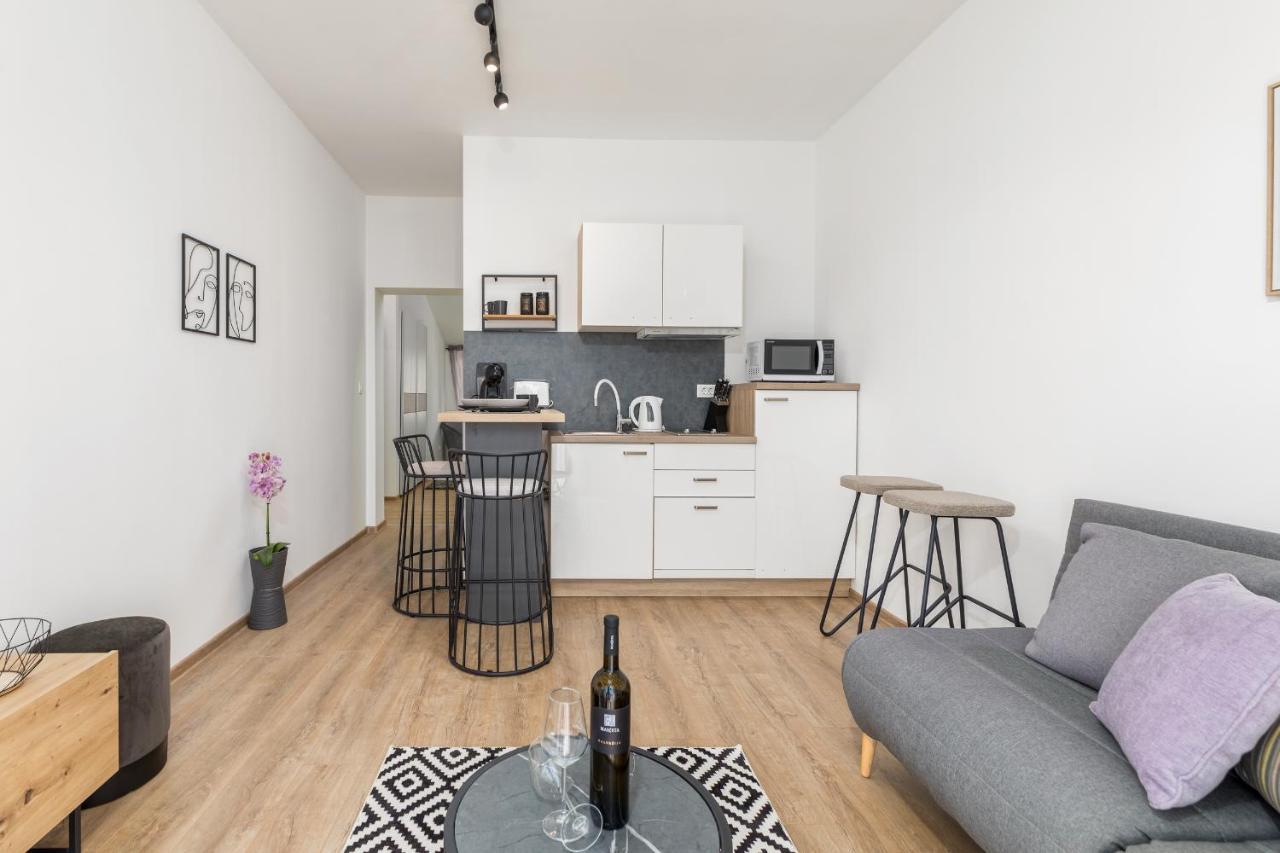 Wine House Apartments & Rooms Marceta Fažana エクステリア 写真